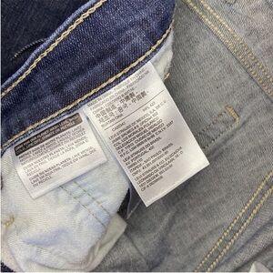 Levi’s jeans 33x32